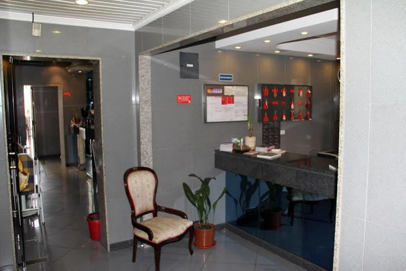 Portucalense Bed & Breakfast Porto Exterior foto